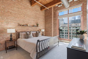 360 W Illinois St 531 - Charlie Arnold_016