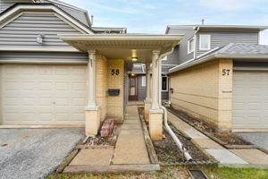 Front Porch/Entrance