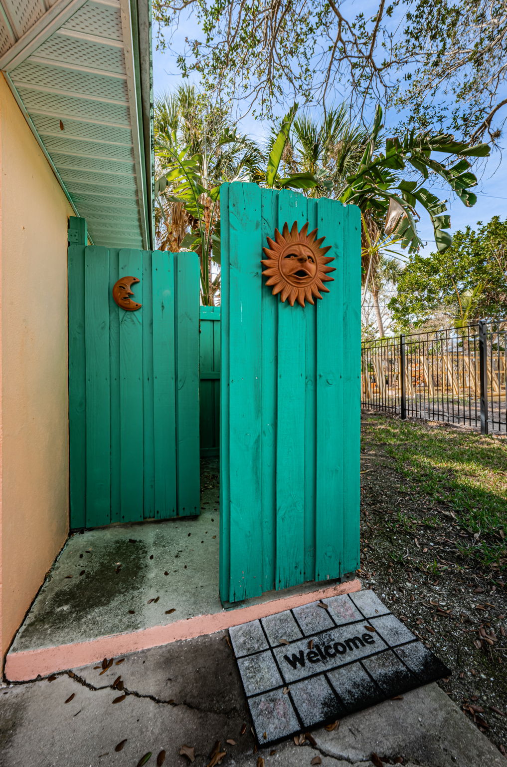 Backyard Outdoor Shower1