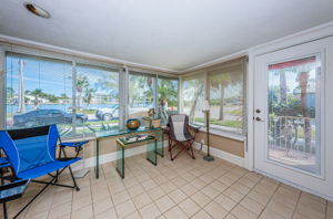 Foyer-Sun Room1