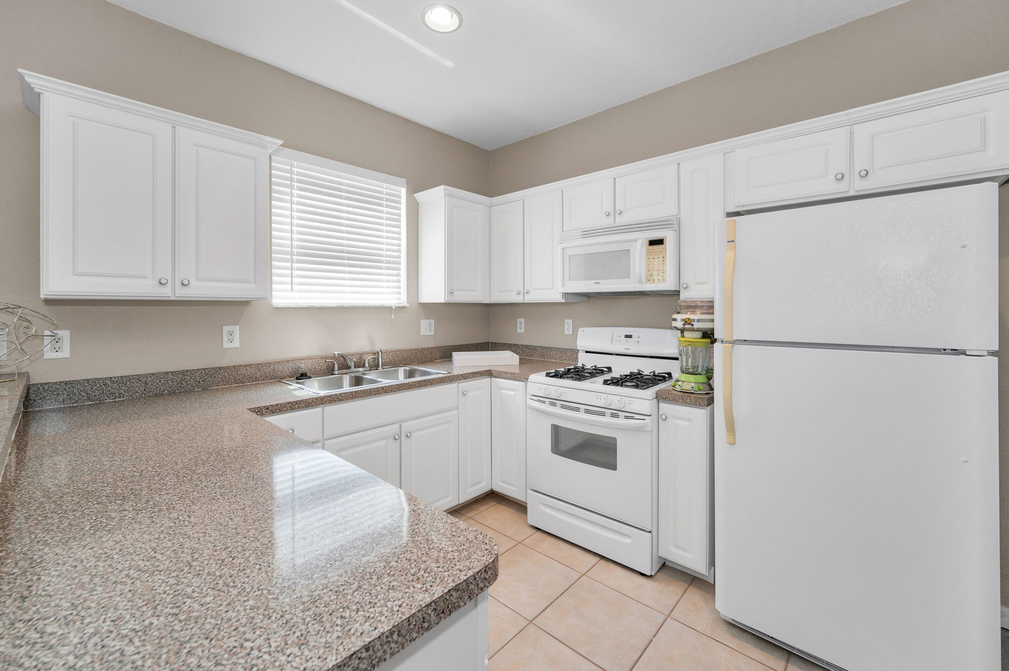 Guest Quarters7 Kitchen