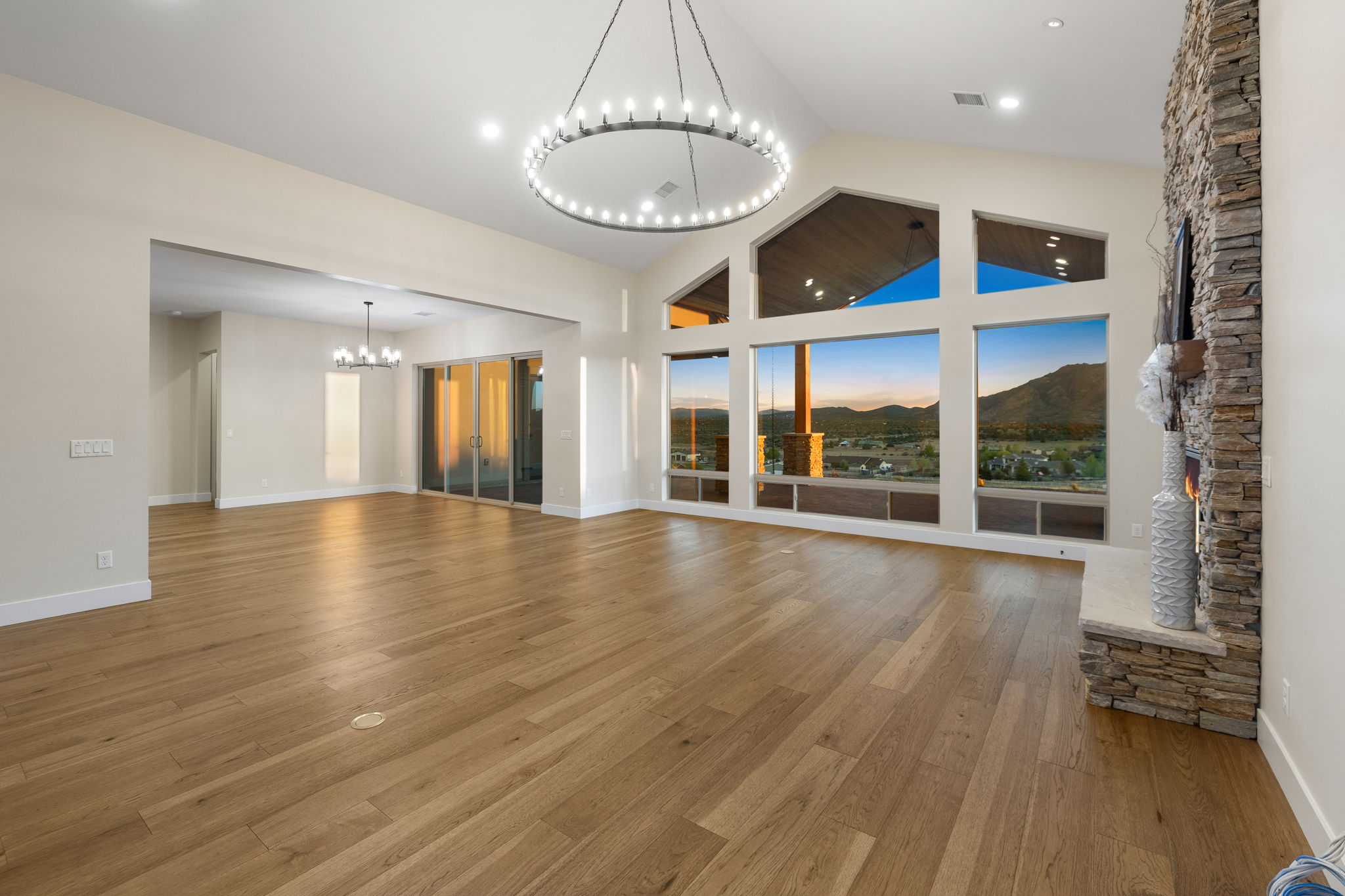 Great Room to Dining Room TW