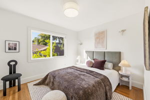 Photo 64