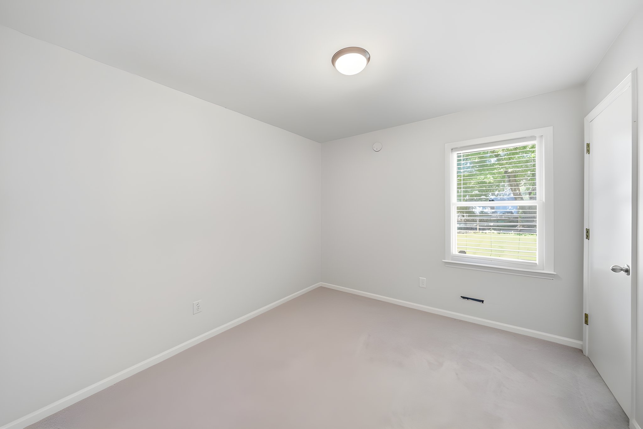 edi00404-jpg furniture removed.jpeg