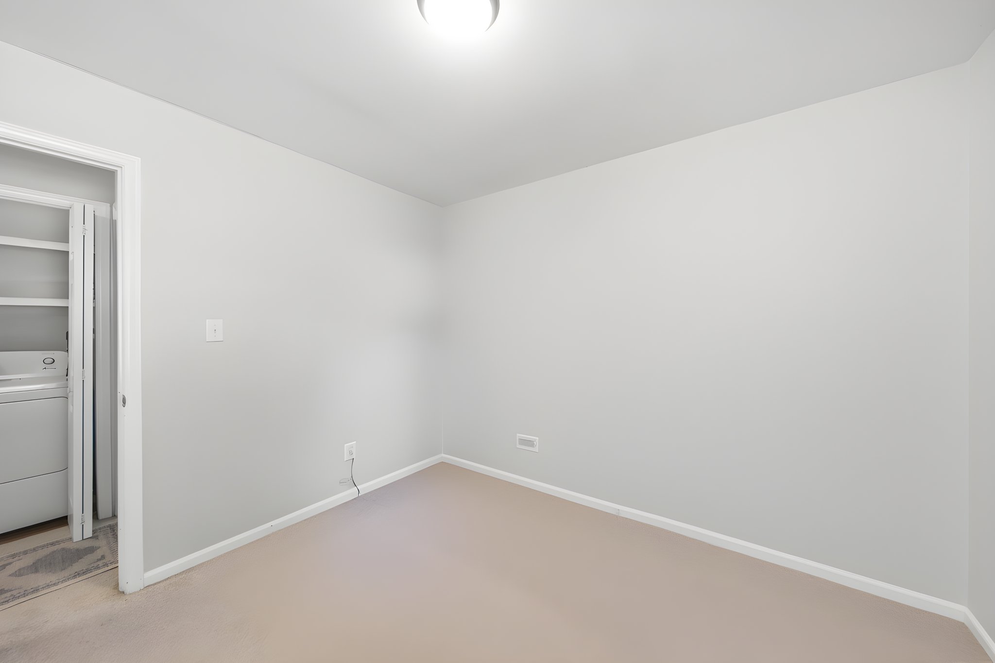EDI00414 furniture removed.jpeg