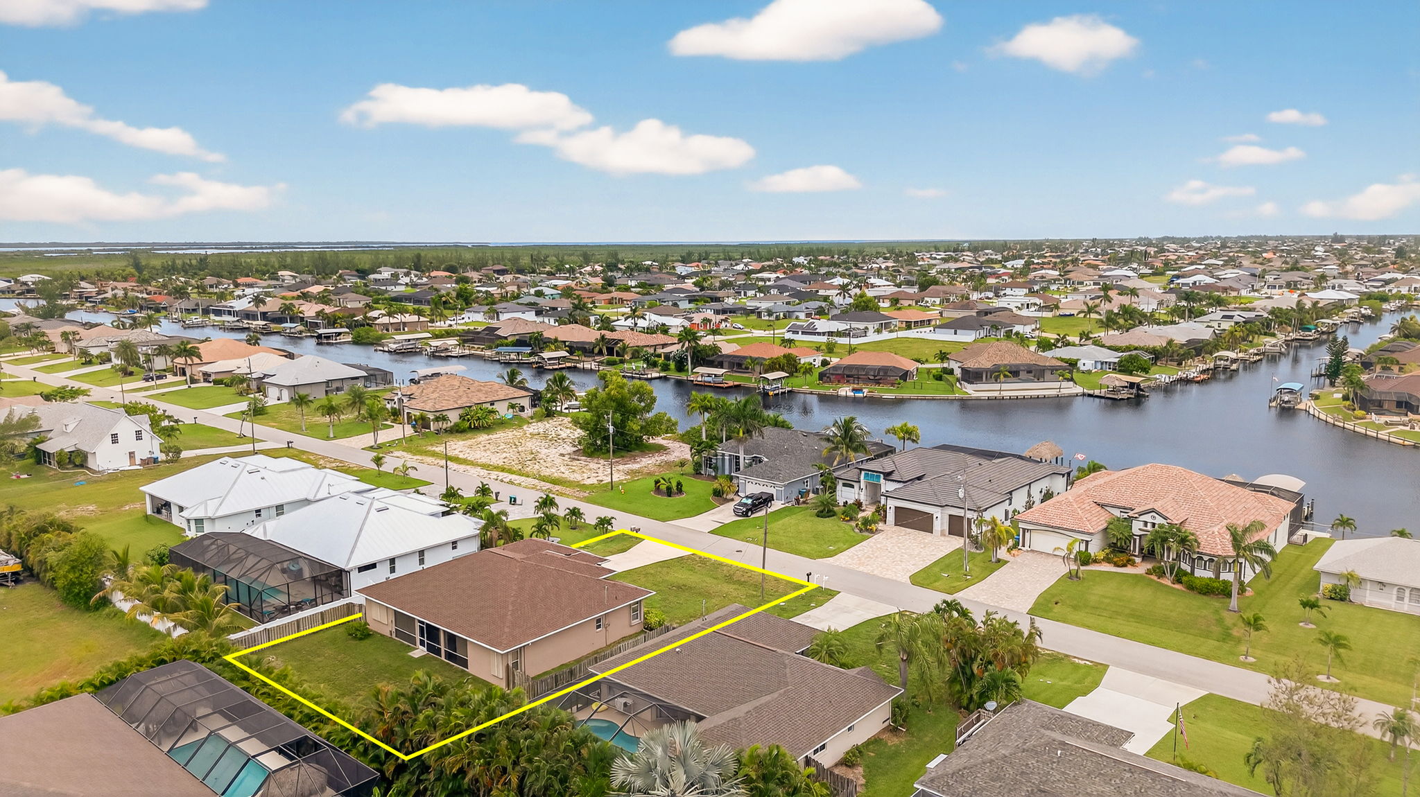 Aerial Rear Exterior 3-lines