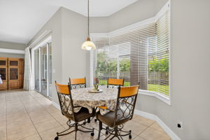 Breakfast Nook 1