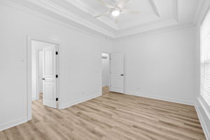  Photo 37
