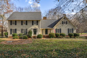 3604 Hunting Ridge Dr-2