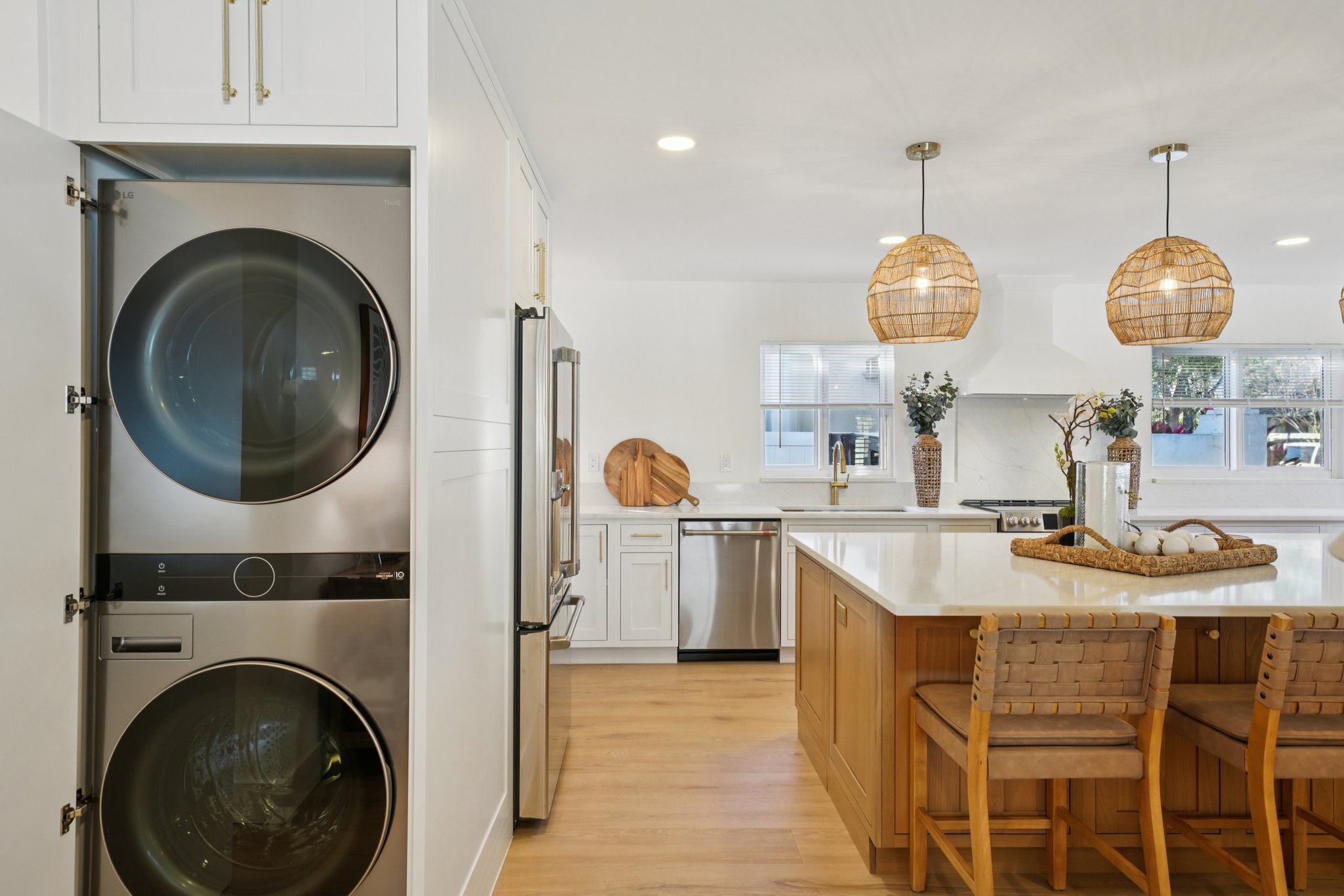 W San Pedro St-L2212-026.jpg