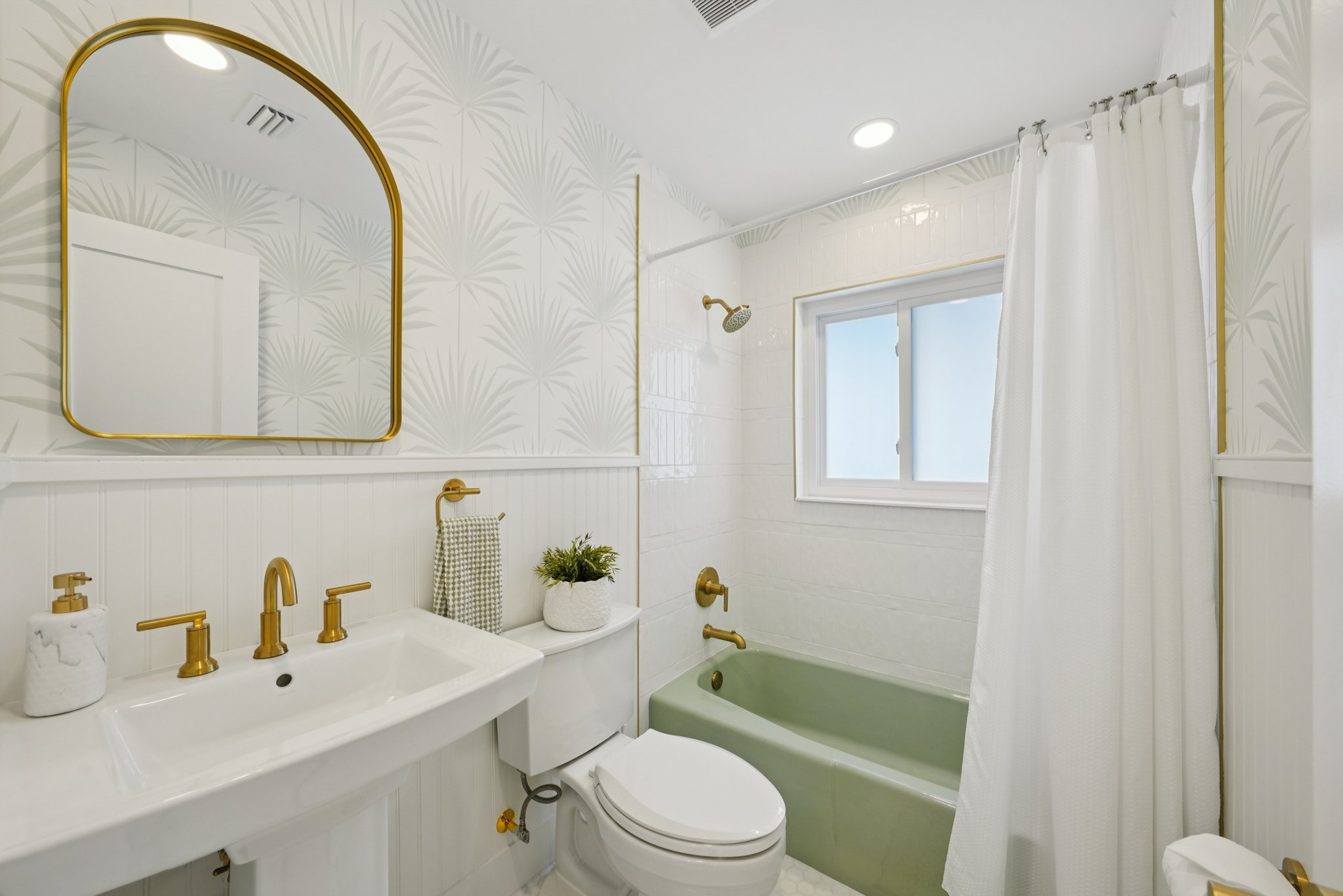 W San Pedro St-L2212-049.jpg