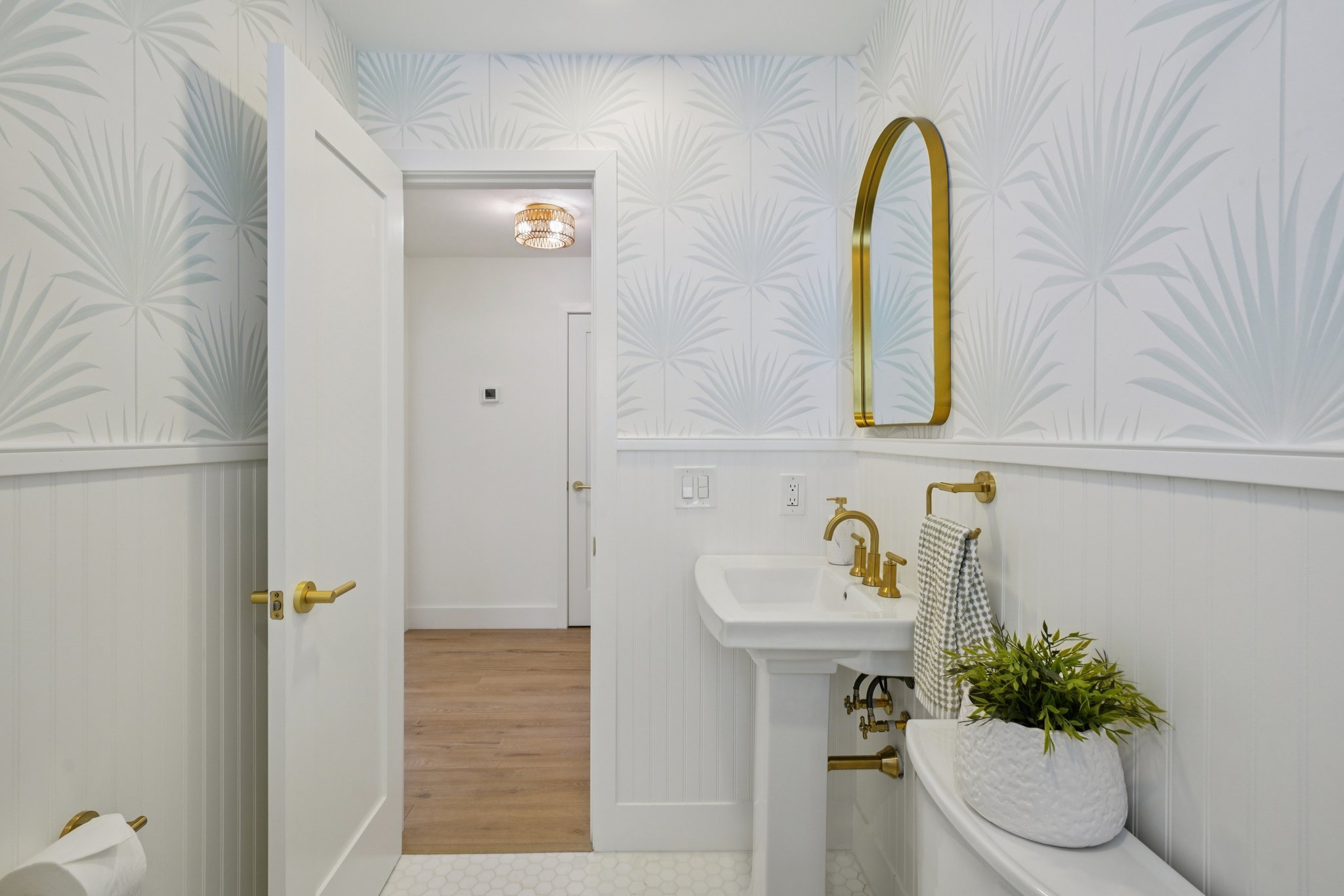 W San Pedro St-L2212-052.jpg