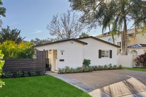 W San Pedro St-L2212-001.jpg