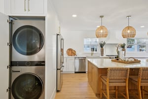 W San Pedro St-L2212-026.jpg