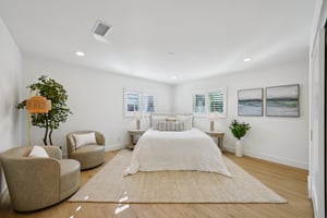 W San Pedro St-L2212-034.jpg