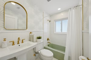 W San Pedro St-L2212-049.jpg