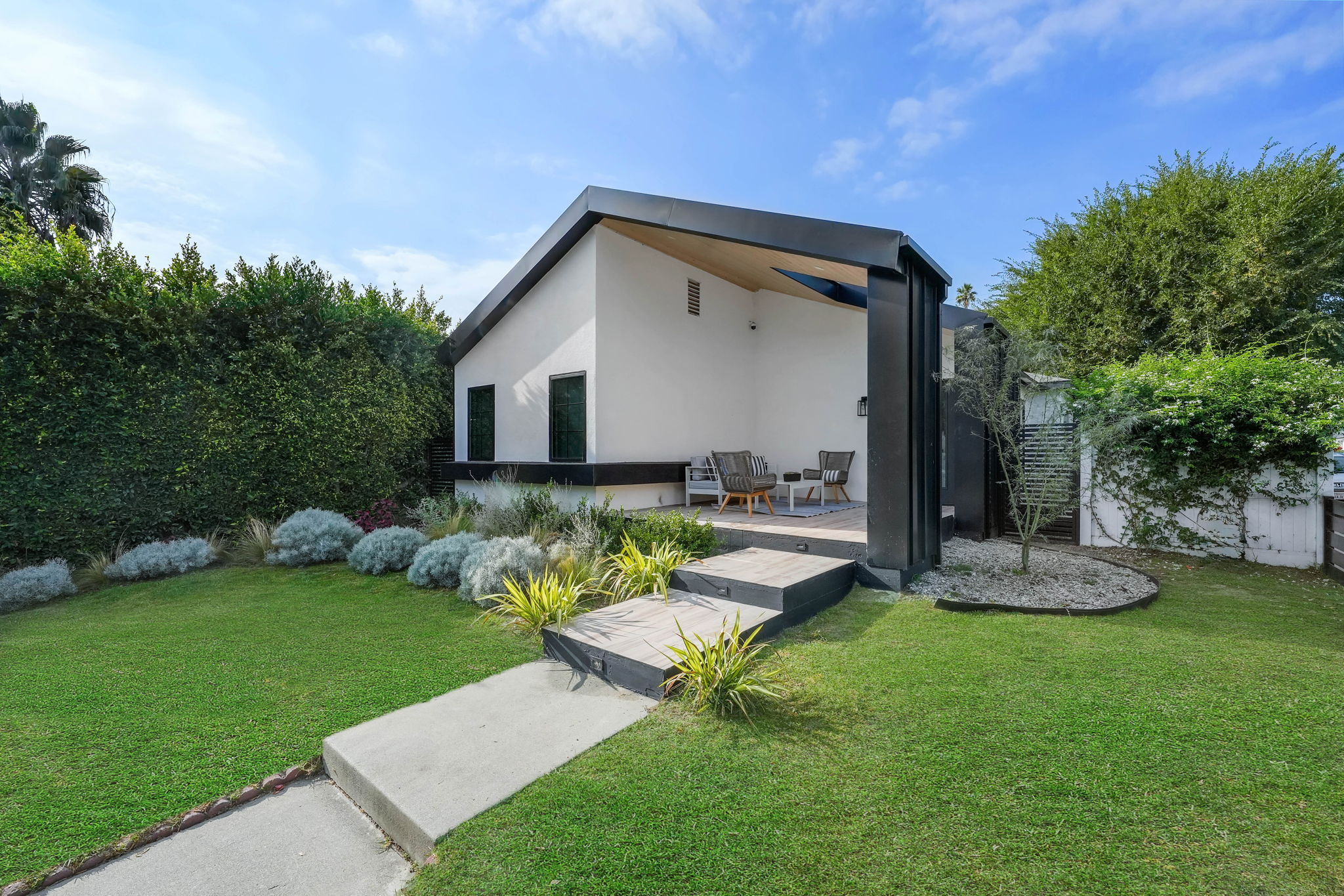 3605 Kelton Avenue-5
