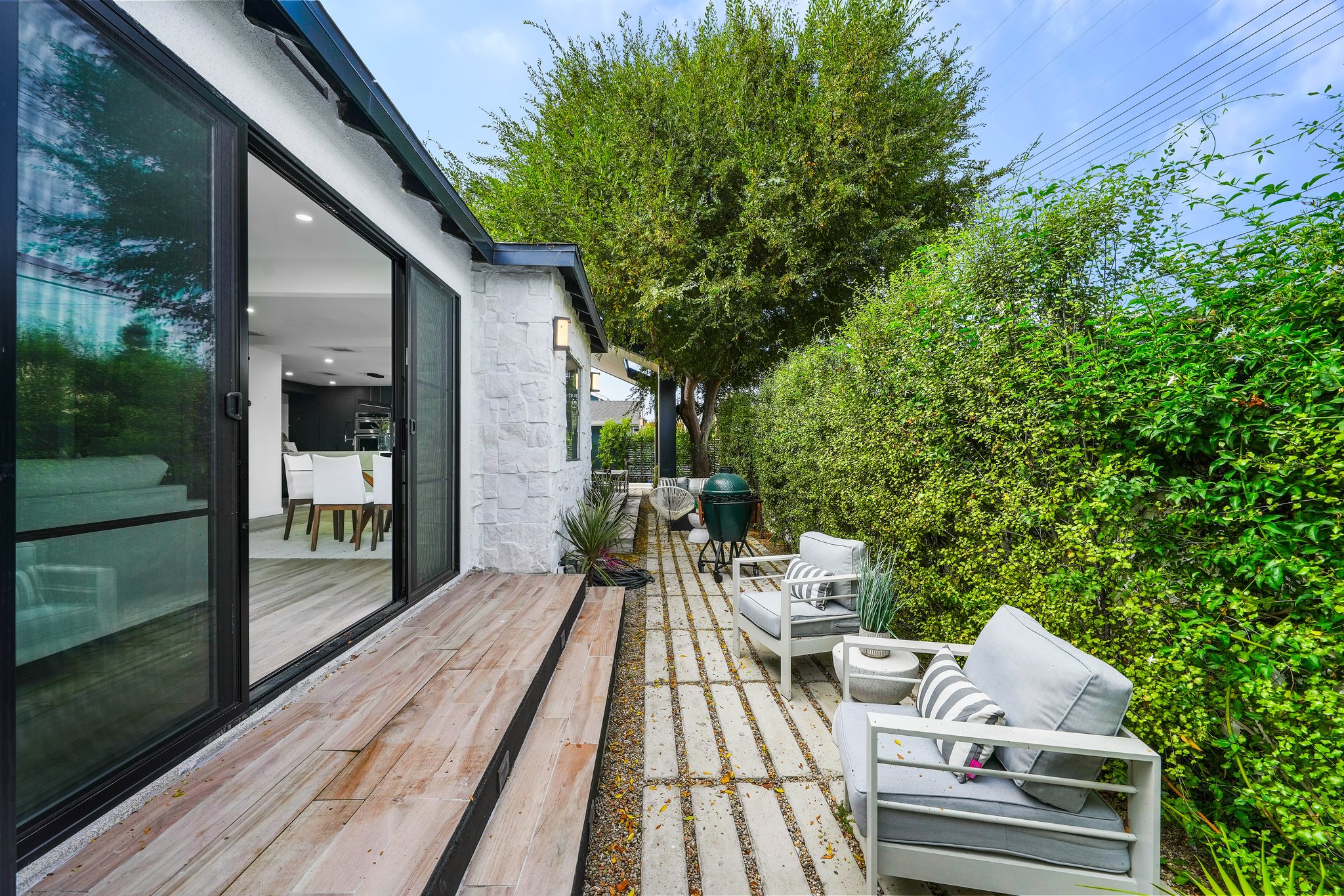 3605 Kelton Avenue-40.jpg