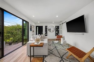 3605 Kelton Avenue-12.jpg