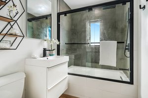 3605 Kelton Avenue-26.jpg