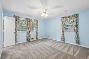 Riviera Dr-S2808-014.jpg