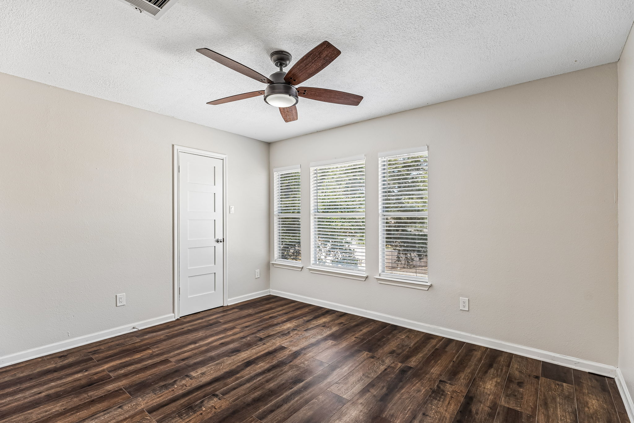 Guest bedroom #2.