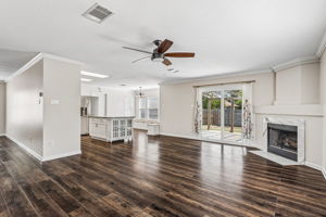 Kitchen/ Family Room
