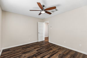Guest bedroom #2.