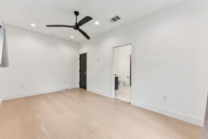 Grant St A-S1104-032.jpg