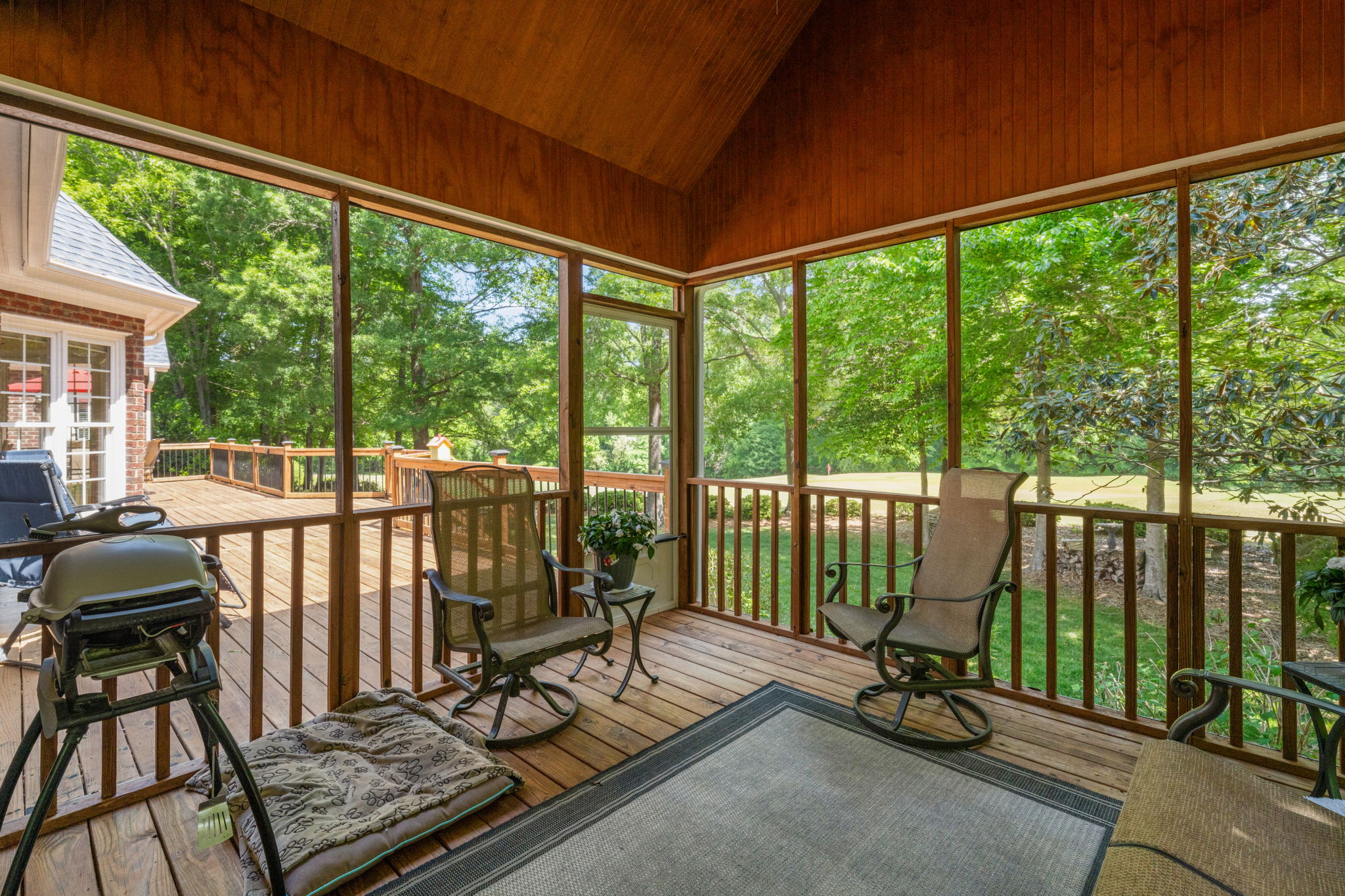  Photo 46