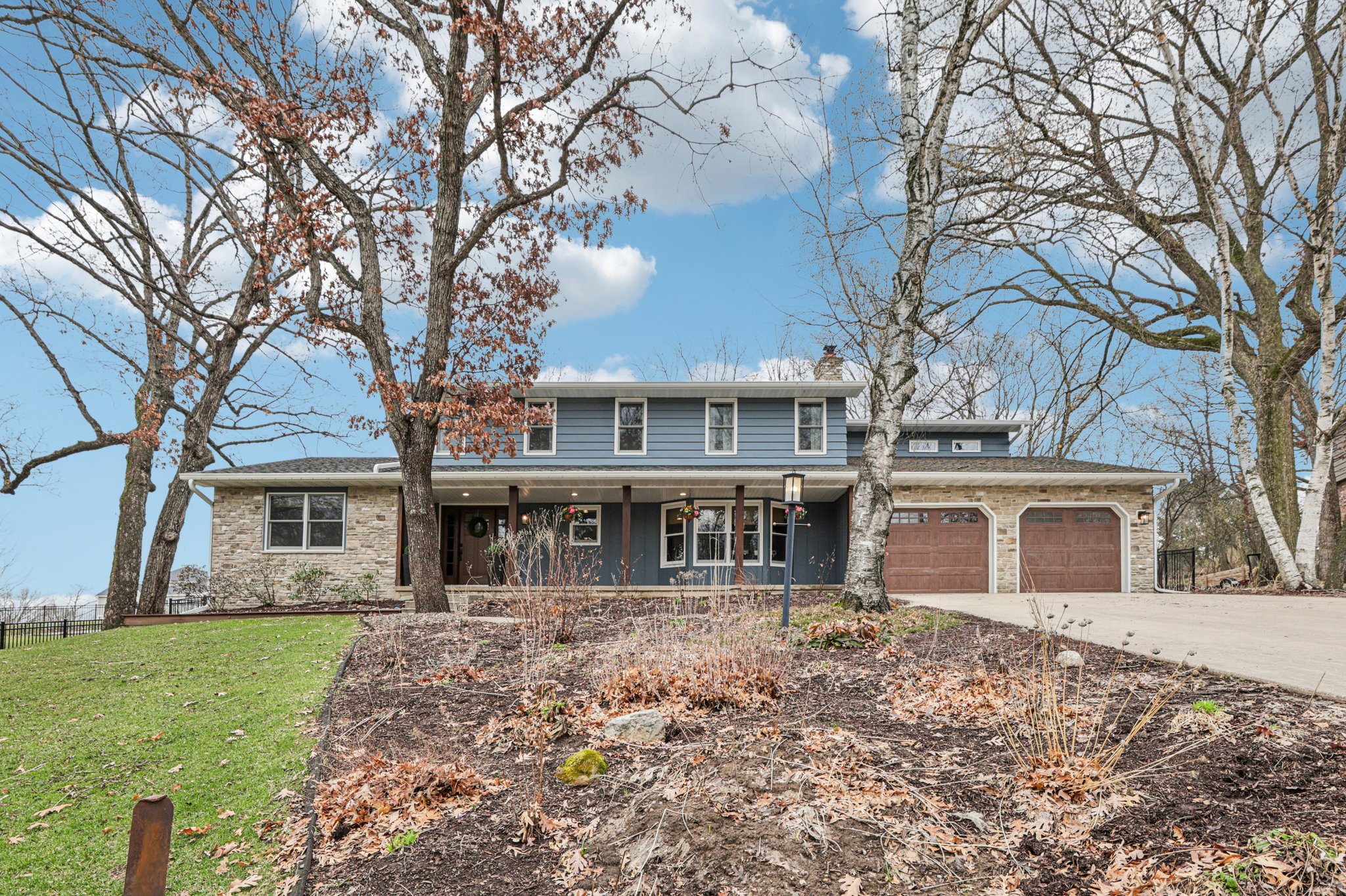 Richie Rd-S0404-002.jpg