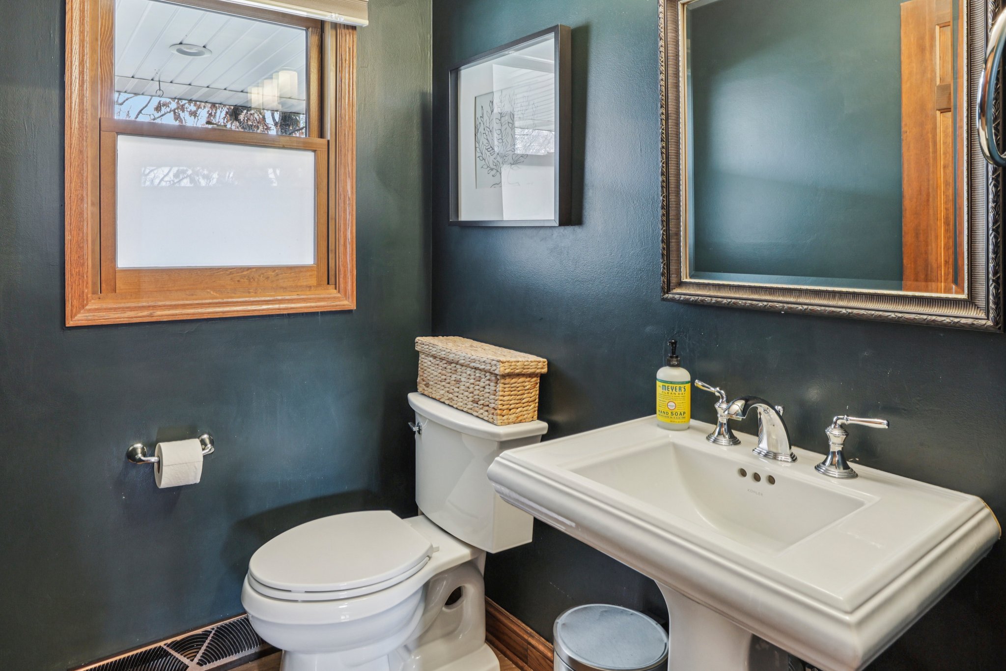 Richie Rd-S0404-036.jpg