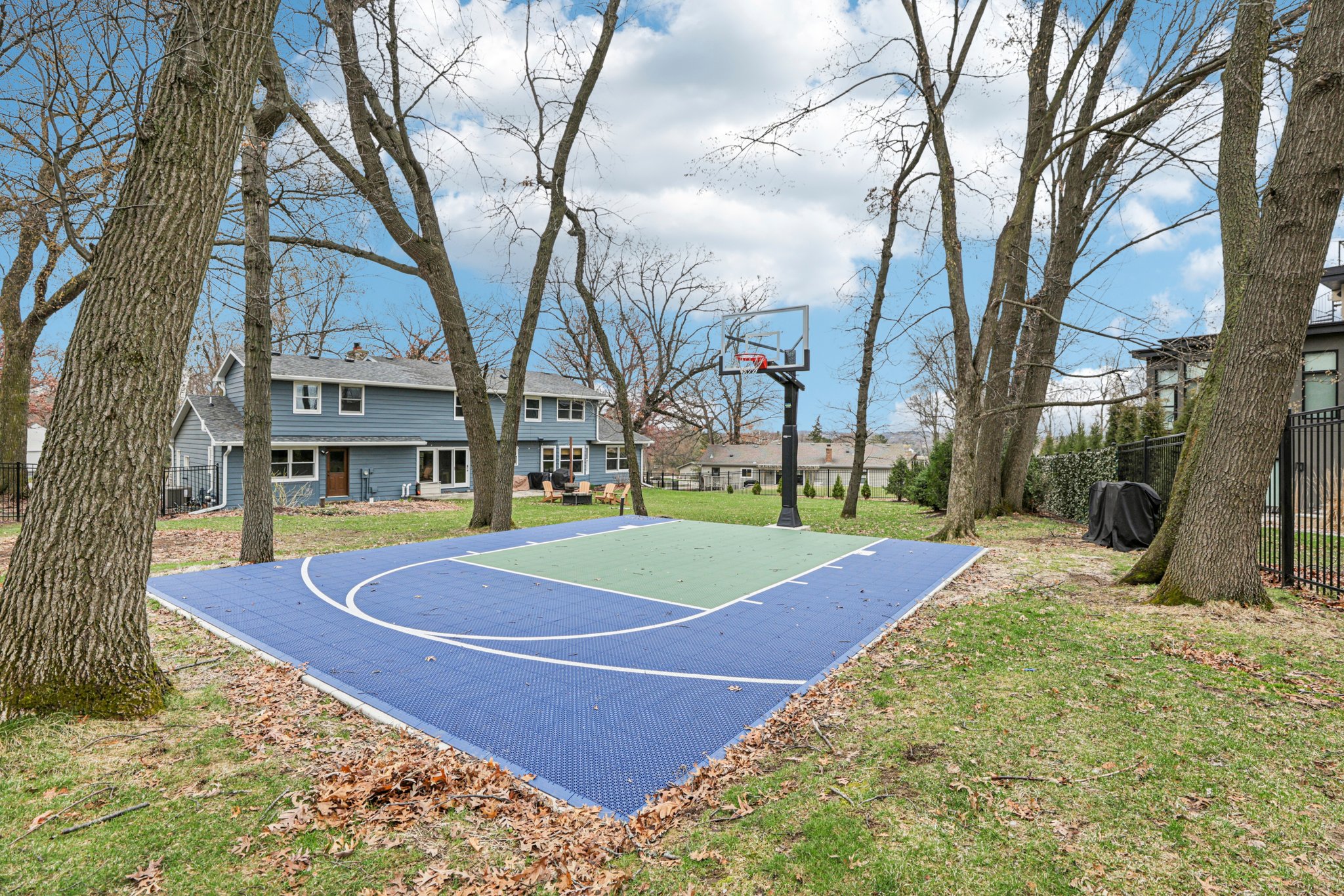 Richie Rd-S0404-061.jpg