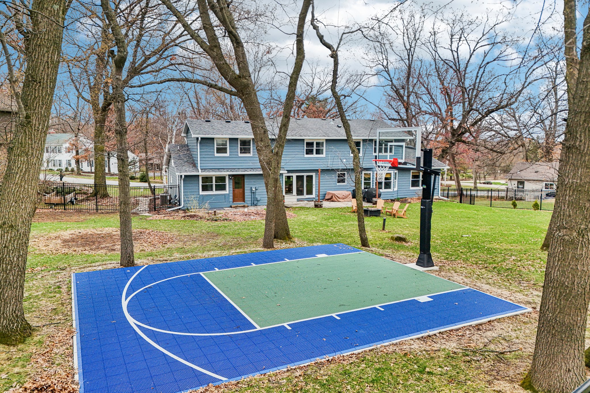 Richie Rd-S0404-077.jpg