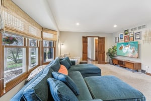 Richie Rd-S0404-006.jpg