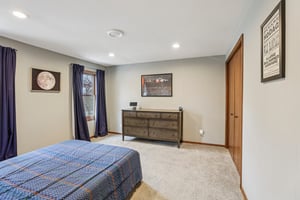 Richie Rd-S0404-023.jpg