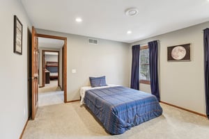 Richie Rd-S0404-024.jpg