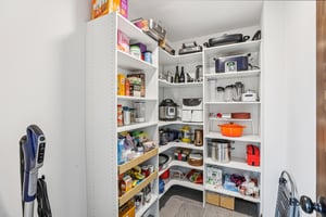 Richie Rd-S0404-038.jpg