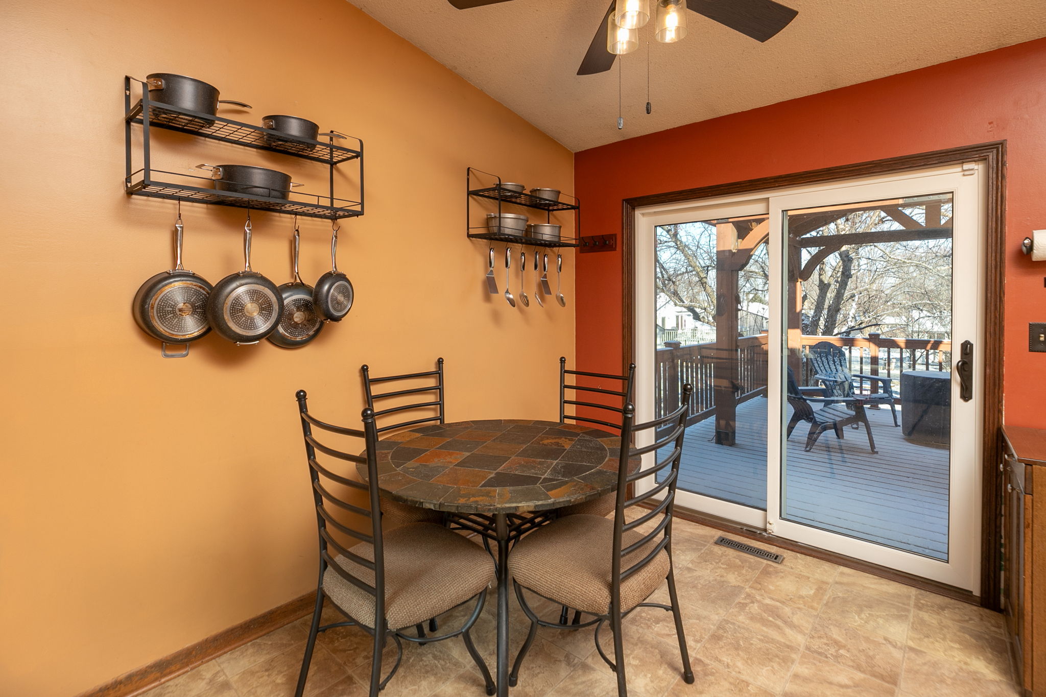 07-Dining Room