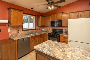 10-Kitchen