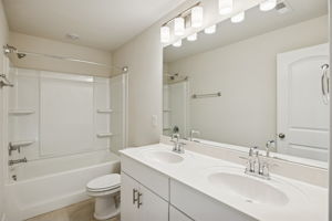  Photo 44