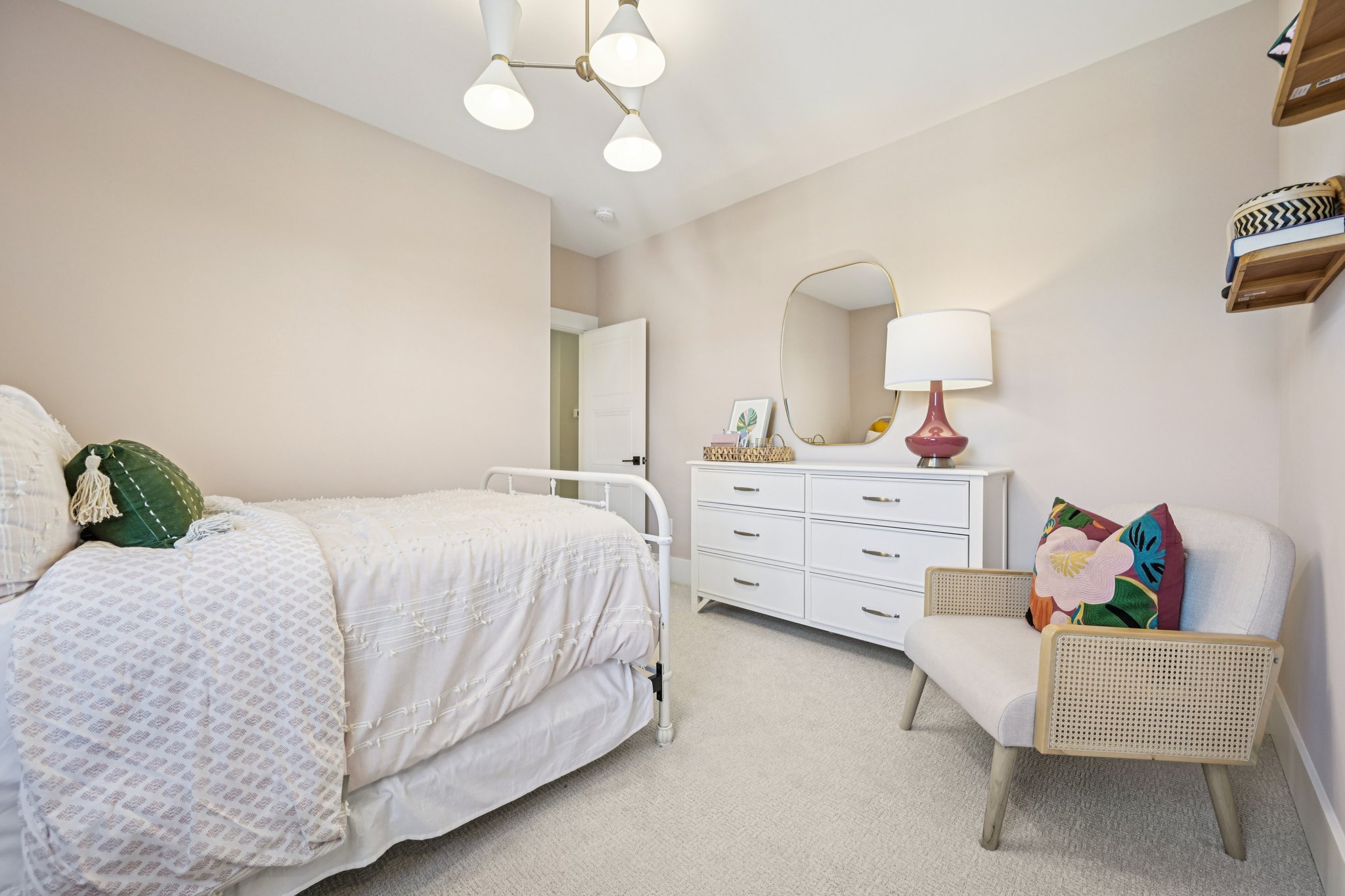 Murray Grey Ln-S1811-048.jpg