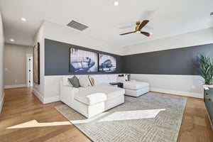 Murray Grey Ln-S1811-037.jpg