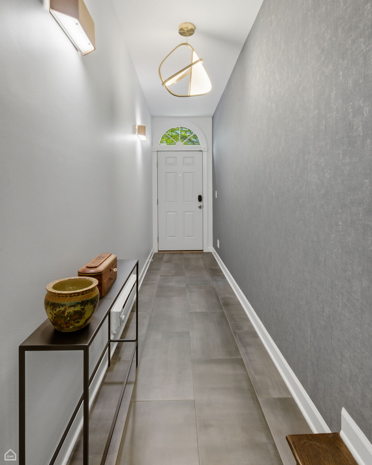 361 W Superior St - Klopas_004