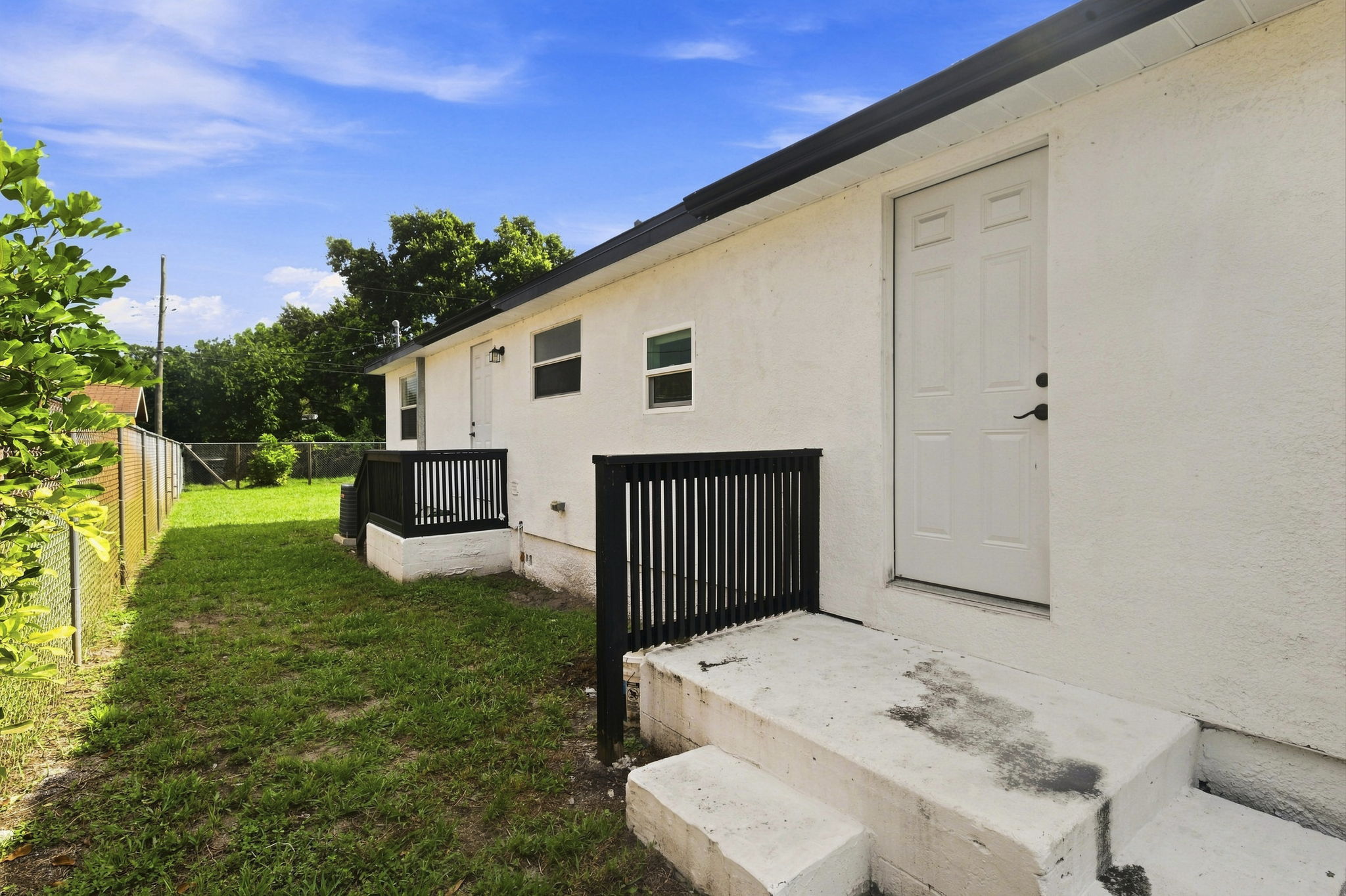 Exteriors (8)