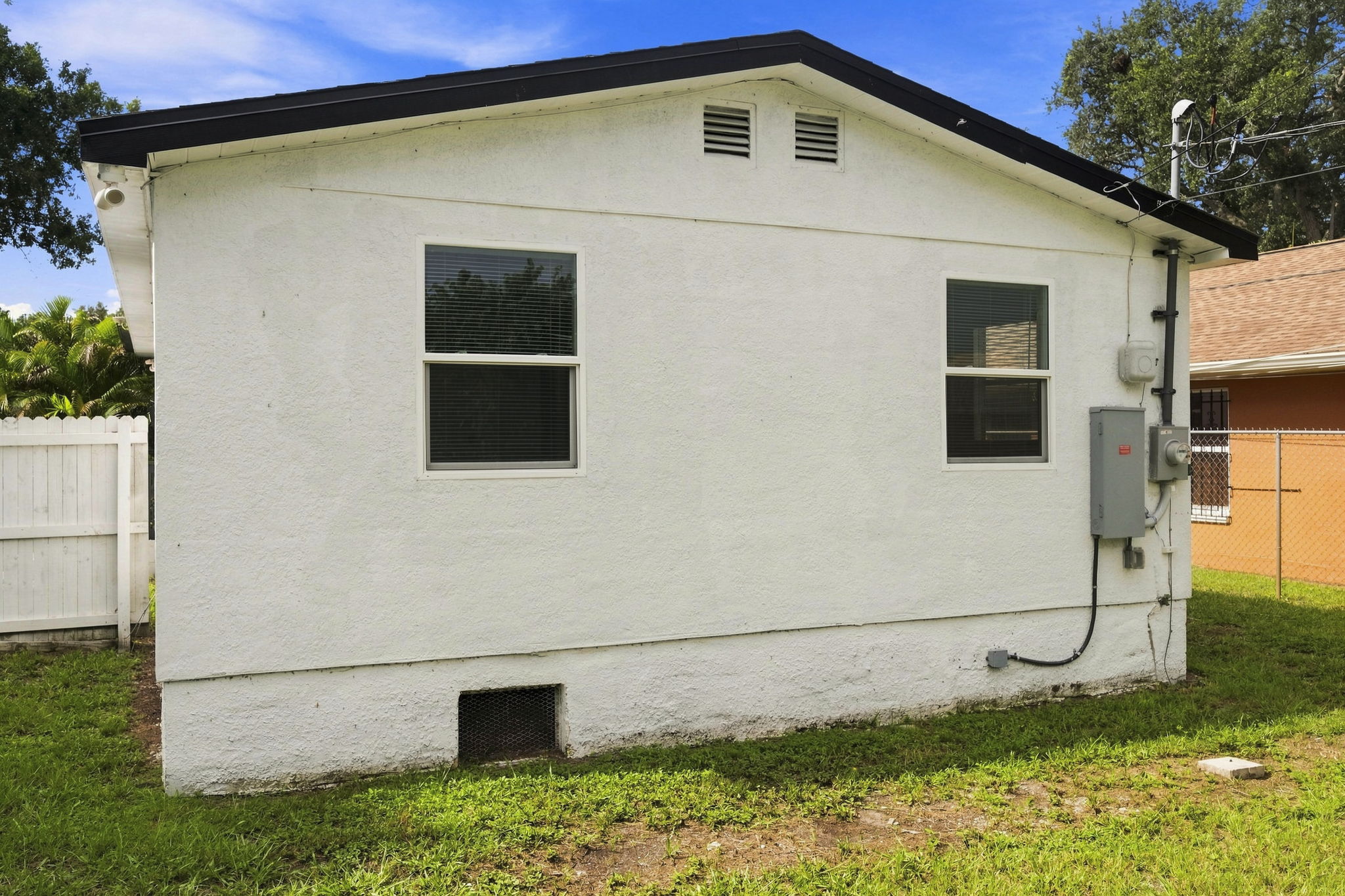 Exteriors (11)