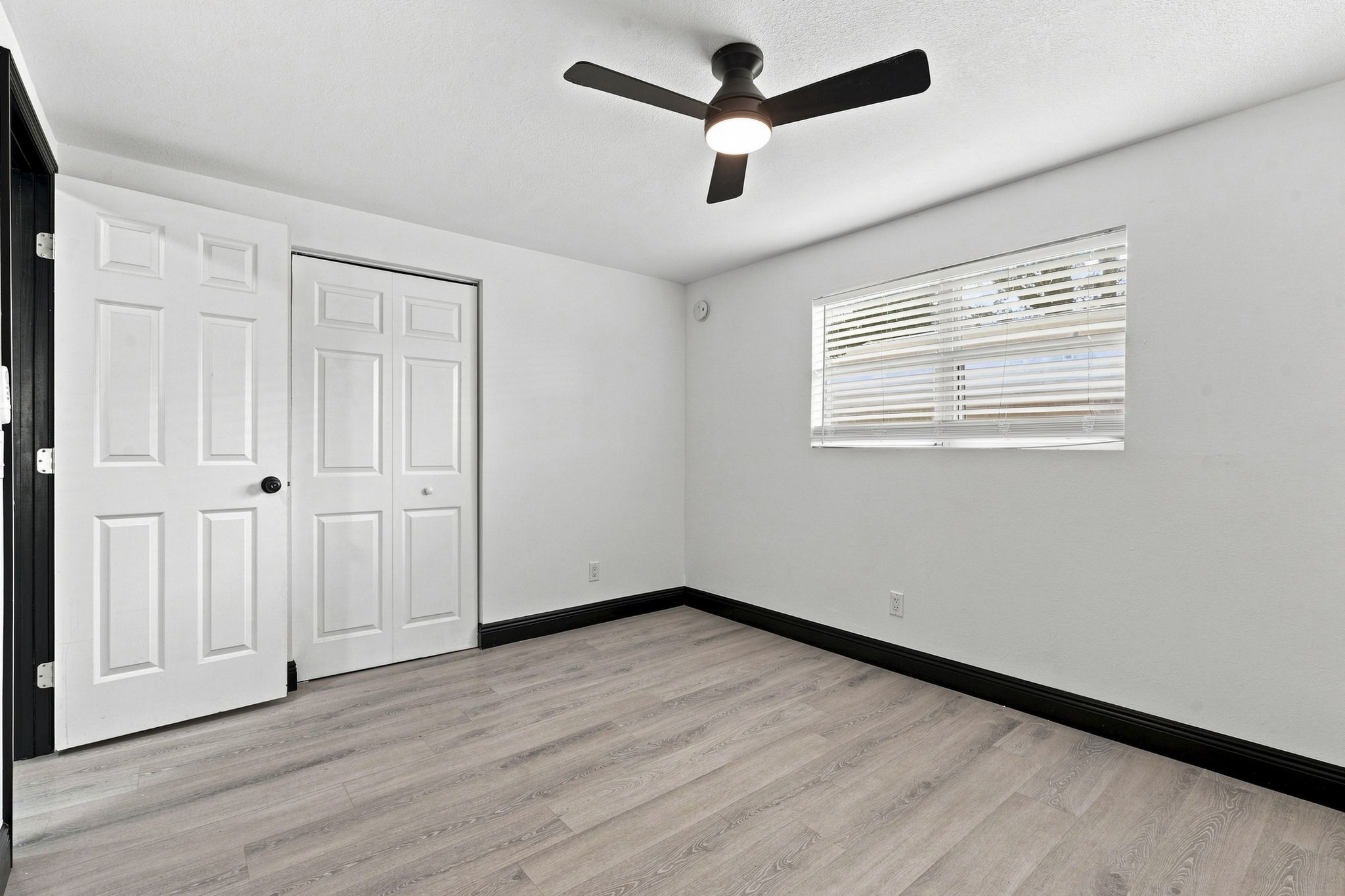 Interiors (17)