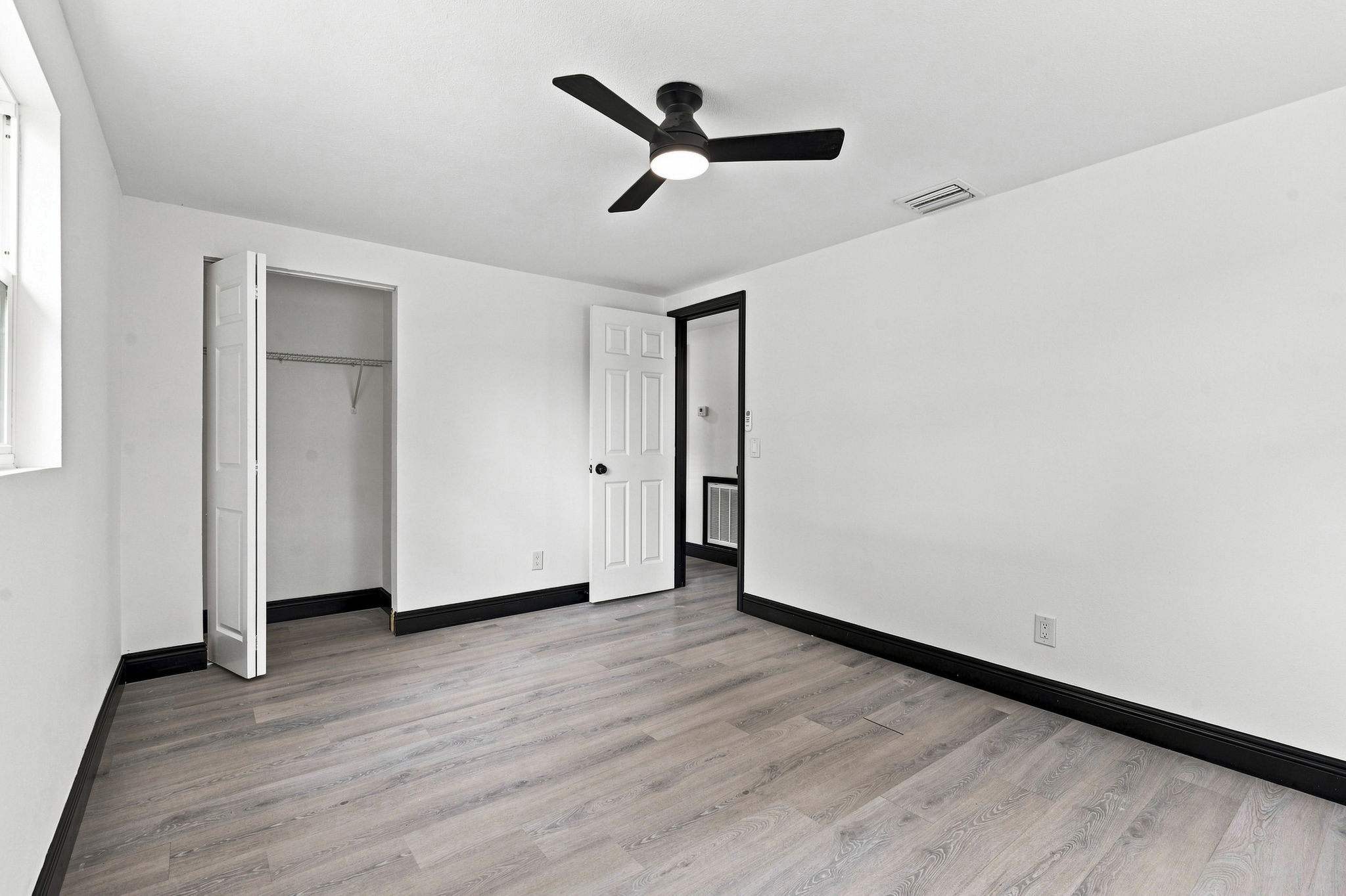 Interiors (21)