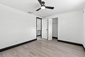 Interiors (18)