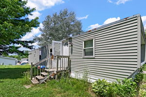 Photos (1)
